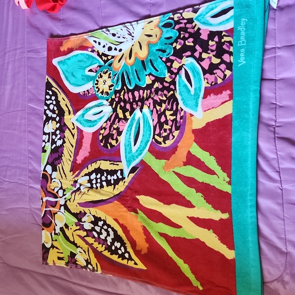 Vera Bradley Beach Towel - Picture 7 of 8